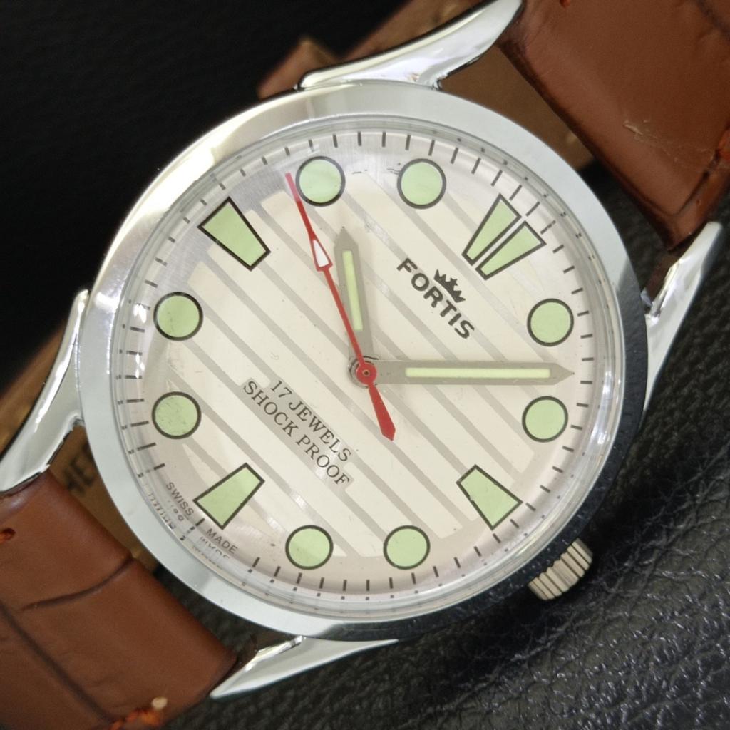 HAND-WINDING VINTAGE SWISS MENS REFURBISHED SILVER COLOR DIAL WATCH A701050-5 R205a-a701050