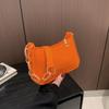 New Beautiful Chain Small Bag Trend Line Lightweight Shoulder Bag Personalized Fashion Small Square Bag Women