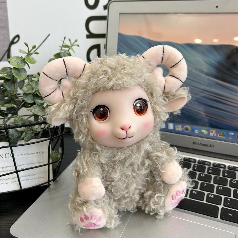 Cute Fluffy Horned Lamb Plush Keychain 2027 Year of Sheep Mascot Sheep Pendant for Backpack Key Ring Decoration