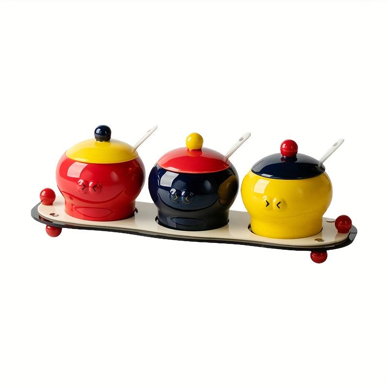 

Очаровательный керамический набор для специй: 3 Очаровательные солонки, перечницы с крышками, Идеально подходят для декора кухни и столовой, Включают акриловый поднос 3Pcs Jars And 1Pc Tray