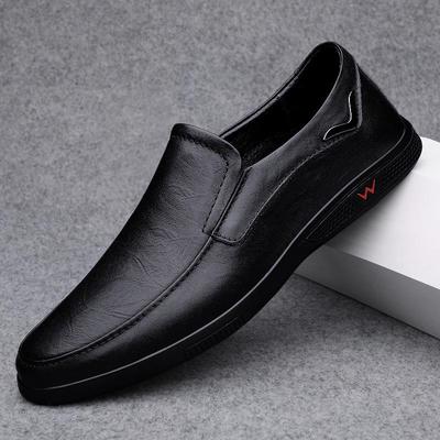 All-Season Men's Leather Shoes: Trendy British Style, Large Size Dad Shoes, Casual and Stylish.