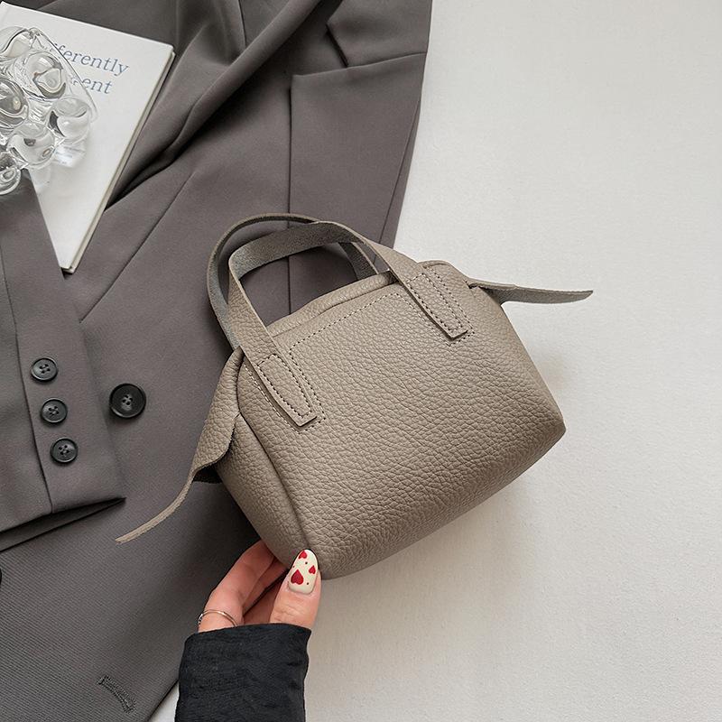 High-end niche bag women's summer new fashion handbag popular pillow bag