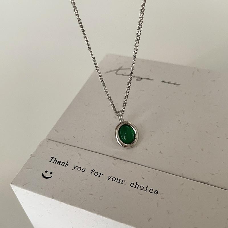 Niche Design Sense Овальный Зеленый Агат Подвеска Ожерелье Женская Личность Мода Темперамент Свежий Универсальный Цепочка на Ключицу Цепочка