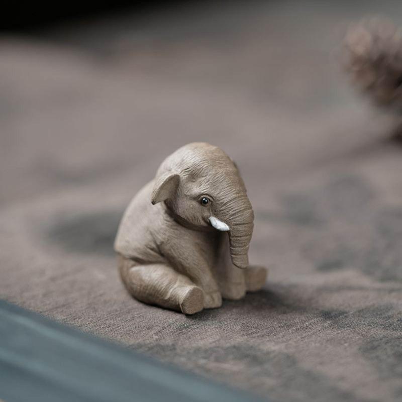 Handgefertigtes Sitzender Elefant Ornament Klein Tee Haustier Mini Süße Statue Zimmer Tee Tisch Dekorationen für Tee Liebhaber Freund