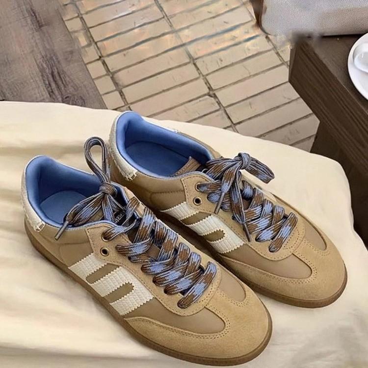 2025 Spring/Summer Douyin Hot Style German Low Heel White Training Sneakers: Comfortable Casual Sports Shoes for Students