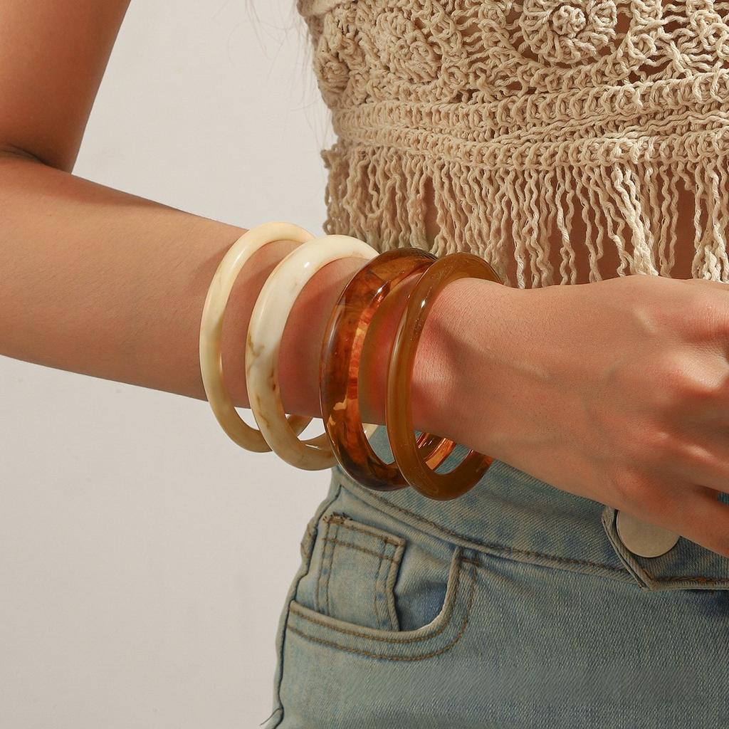 DIEZI Simple Trendy Vintage Round Resin Wide Bangles Fashion Hip Hop Geometric Acrylic Bangles For Women Bracelet Men Jewelry