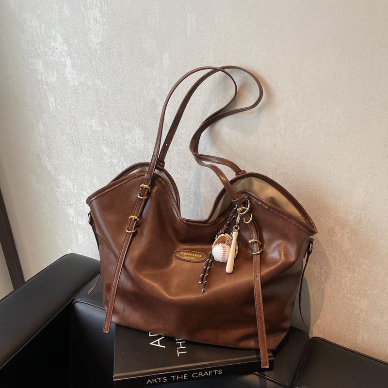 Big bag women's new trendy design sense niche tote bag simple versatile shoulder bag large capacity commuter bag
