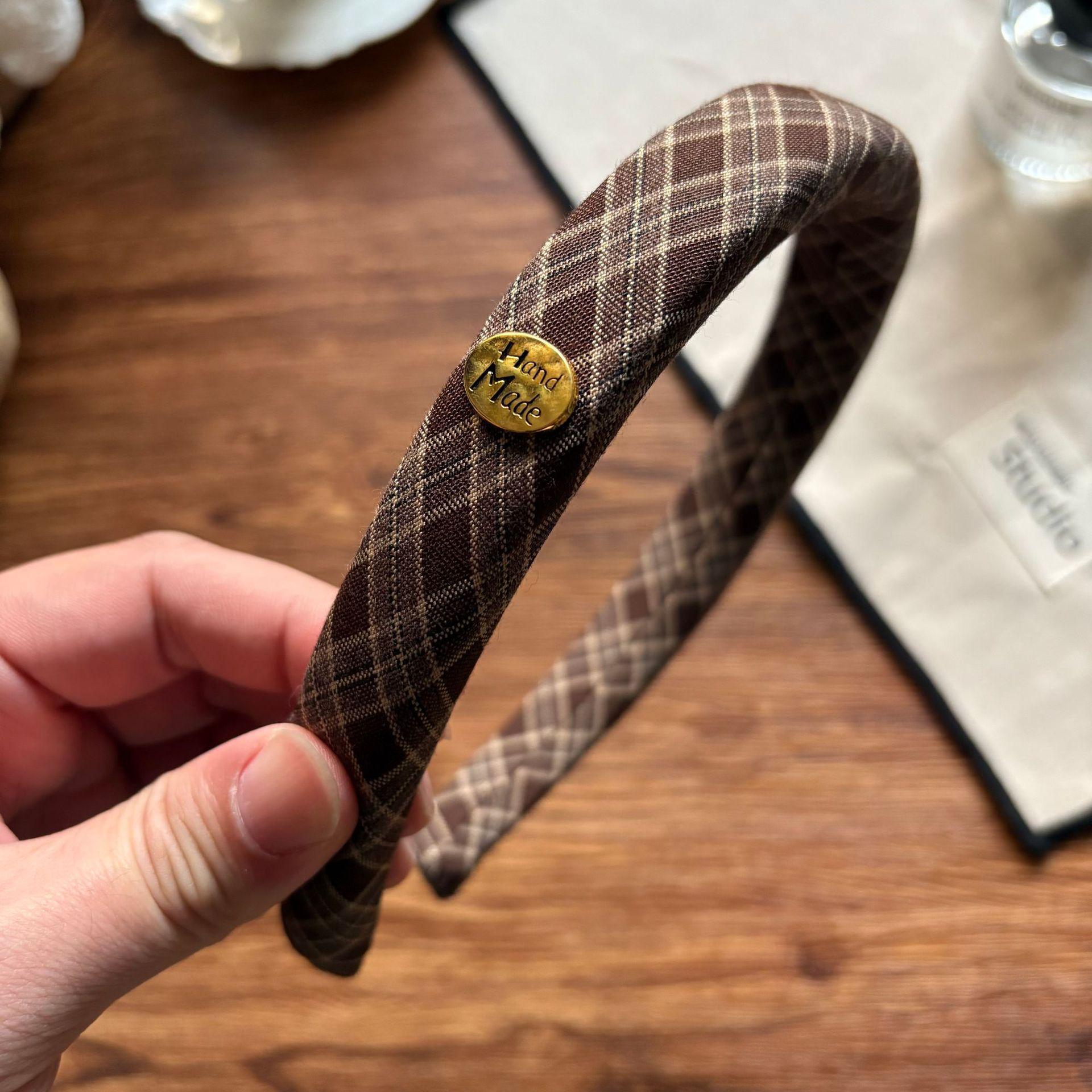 Elegant Retro Floral Plaid Gold Label Coffee Headband for Women - Perfect for Everyday Outings