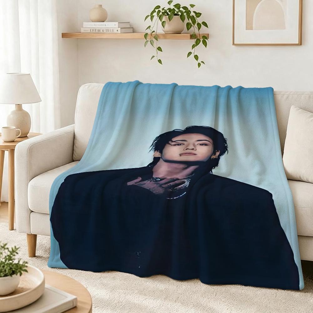 Stylish Male Idol Against Starry Background Theme Printed Blanket Soft Comfortable Throw Blanket For Living Room Kids Room Party Decor Memorial Gift