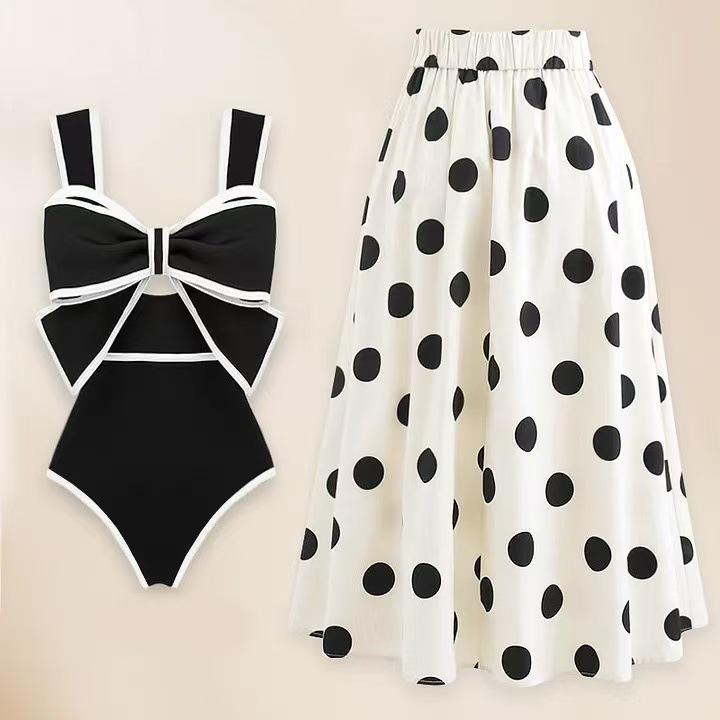 Südostasiatischer Retro-Jumpsuit mit Schleife: Bauchbedeckender, Schlankmachender Badeanzug mit Rock-Stil für den Strand.