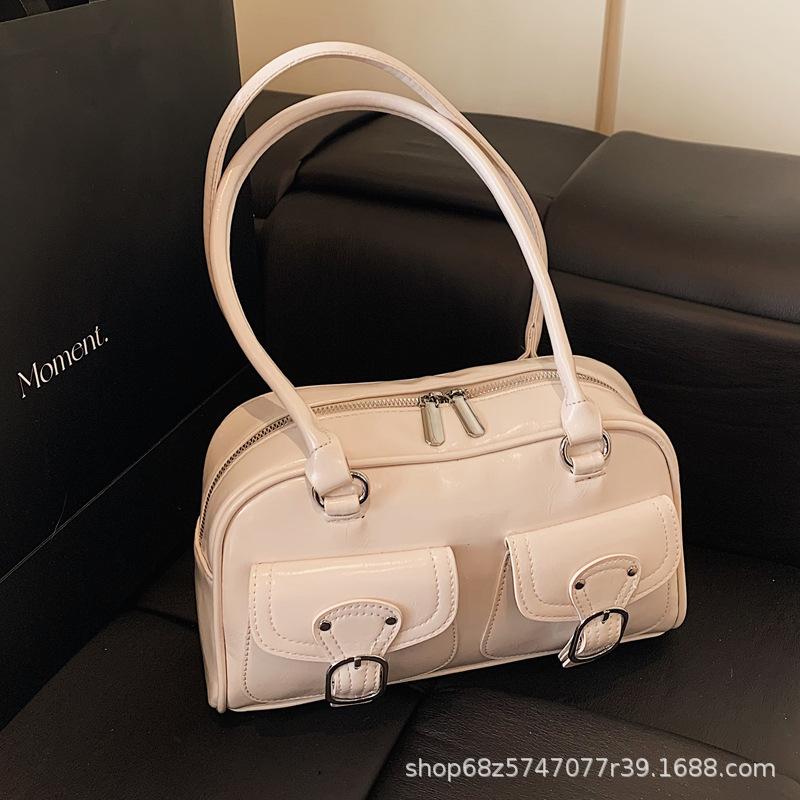 Korean Version of Niche Design Hand-held Bowling Bag Bag Women's Handbag 2025 New One-shoulder Underarm Pillow Bag for the Spring of 2025