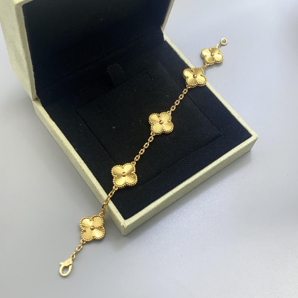 

Браслет «Четырехлистный клевер», Лазерный браслет с пятью цветками, Новый женский браслет в стиле легкой роскоши золотой