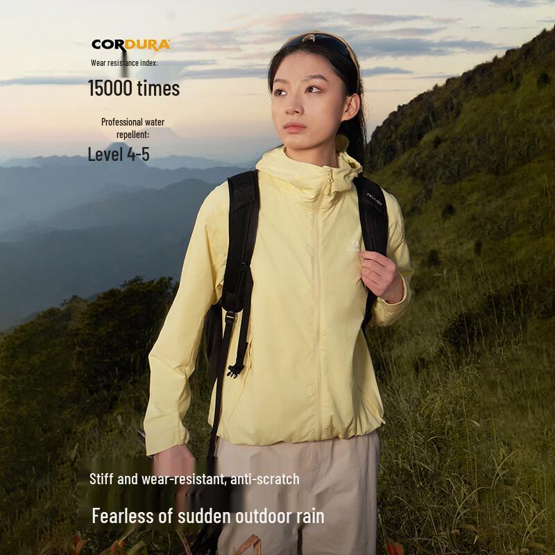 Pelliot Men's Outdoor Windproof Softshell Jacket