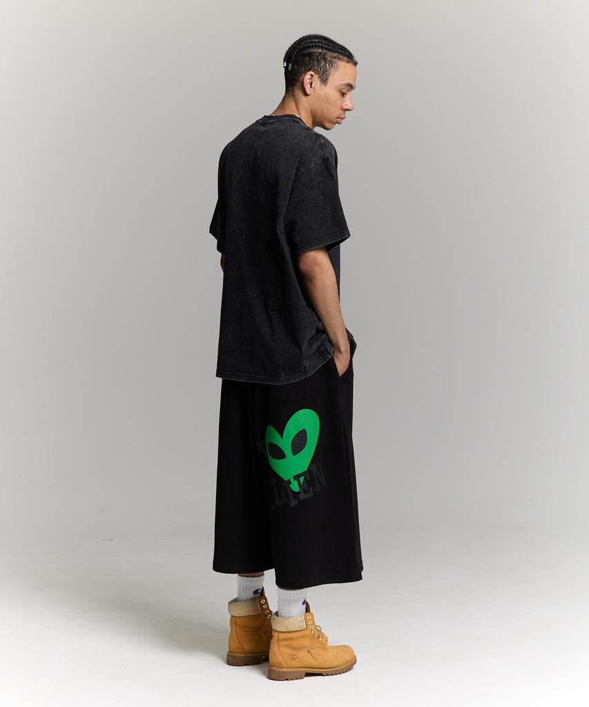 PHILIPPAKER Bermuda Giant One-Pleat Sweatshirt Crotch-Length Pants Lovelyon Black