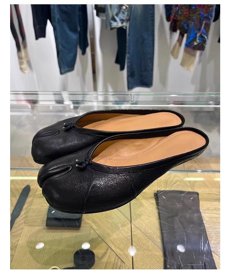 Women's Summer Closed-Toe Slippers: Stylish Split-Toe Flat Mules 