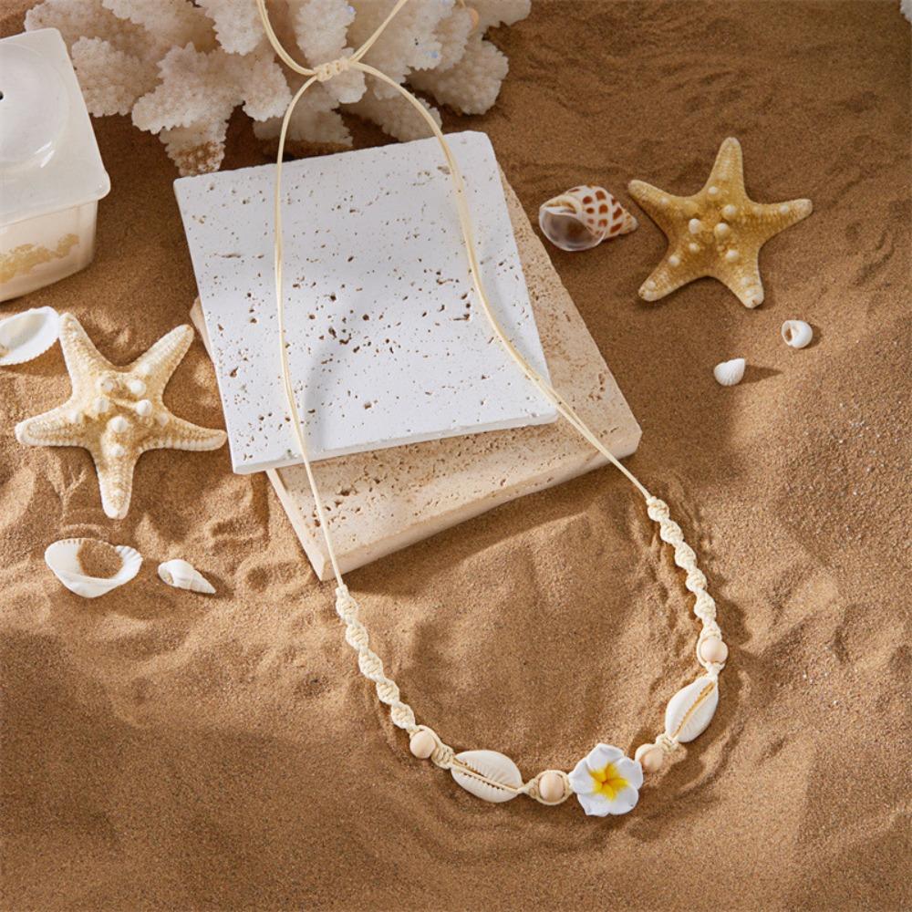 Hand-woven Rope Shell Necklace Bohemian Flower Pendant Necklace Bohemian Choker Bohemian Style