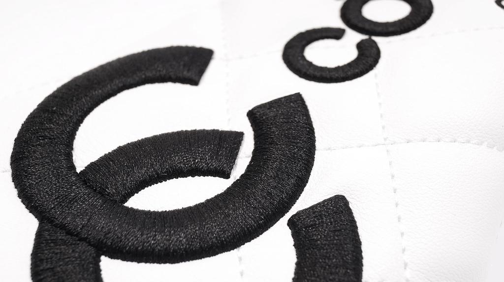 ComoCome Set of Headcovers Smiley 2 Fairway and 2 Utilities 5-Piece (Crown Face) - Driver, Woods, (Quilted White)