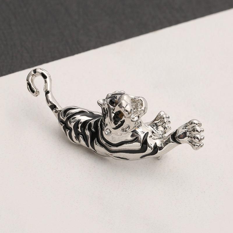 Retro Brošňa Tiger a Leopard - Kreatívny Zliatinový Odznak na Ozdobu Košele