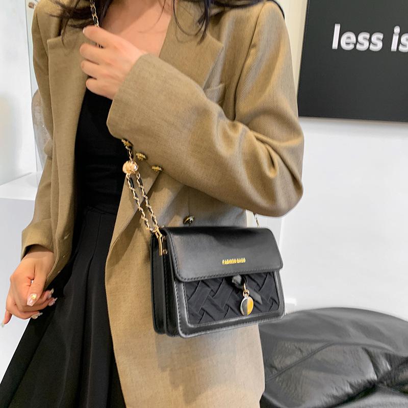 Summer crossbody small bag women's new fashion high-end niche shoulder bag versatile small square bag