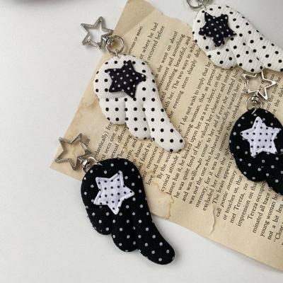 Portachiavi con Ali d'Angelo Vintage a Pois Pendente Pentagramma Y2K per Ragazza Decorazione Zaino Scolastico Borsa Regalo alla Moda
