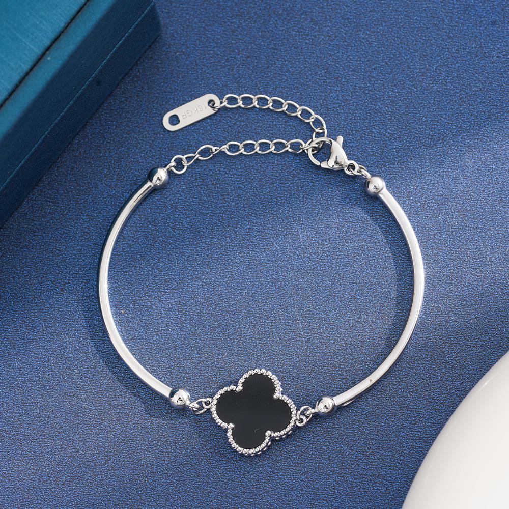 Versatile Double-Sided Four-Leaf Clover Adjustable Bracelet for Women - Colorfast Celebrity Style