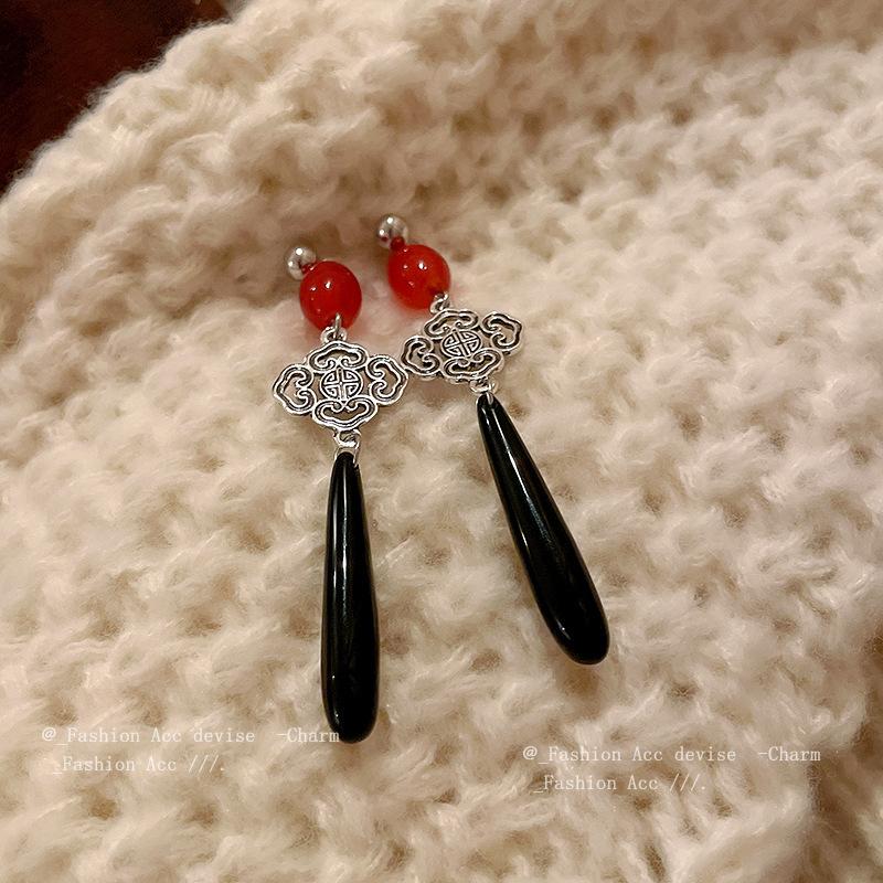 New Chinese silver needle water drop earrings antique fashion temperament earrings retro niche versatile temperament earrings women
