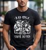 Bad Girls Taste Better T-Shirt Gothic Tattoo Stil Totenkopf Rose Grafik T-Shirt