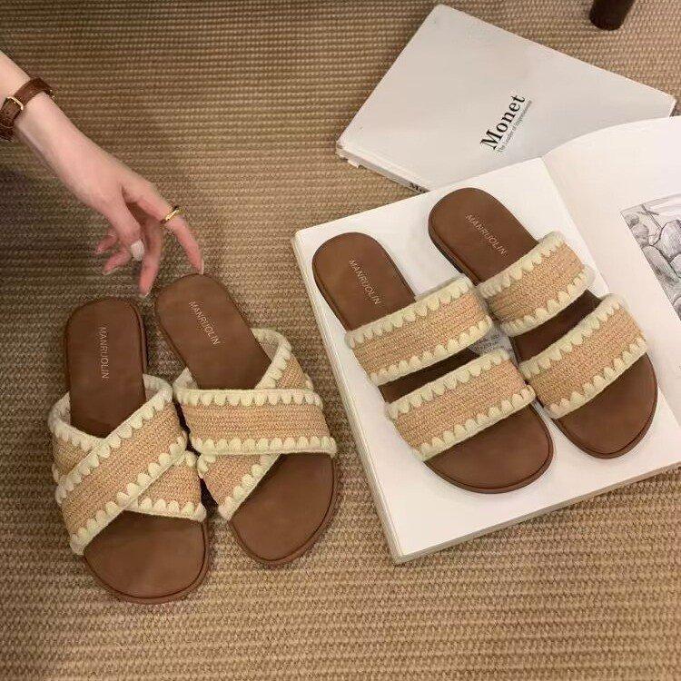 Ethno-Stil gewebte Zehensteg-Hausschuhe mit flachem Boden Damen Sommerbekleidung böhmisch Badeurlaub Strand-Sandalen Damen