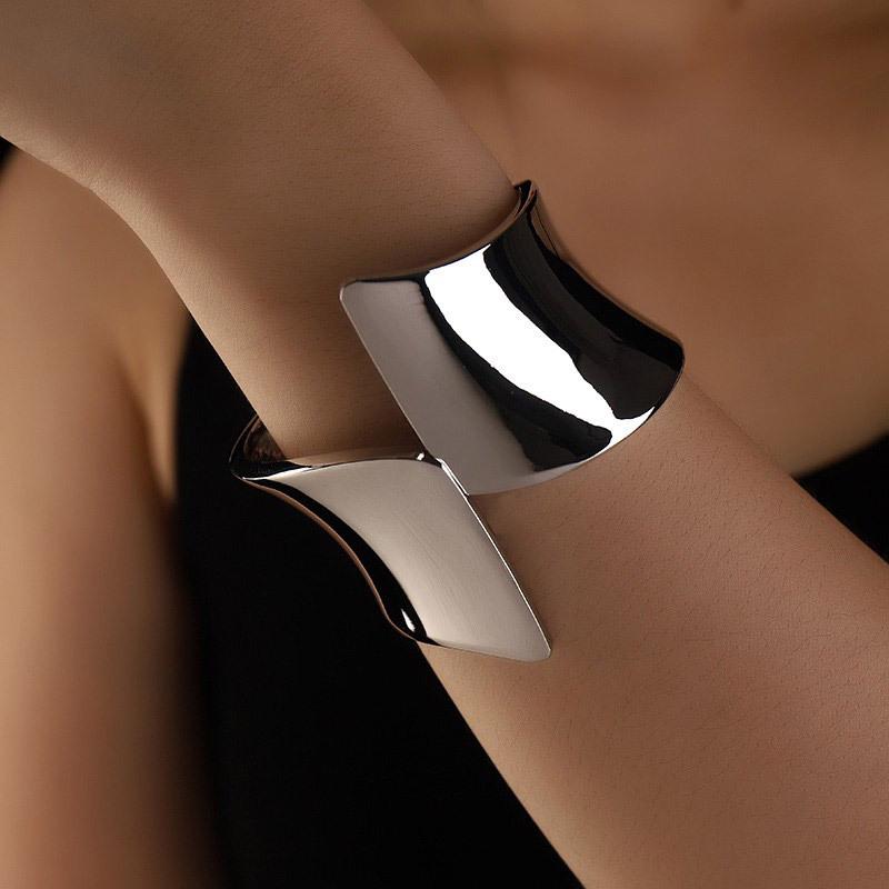 Элегантный женский браслет: Стильный, простой и шикарный серебряный