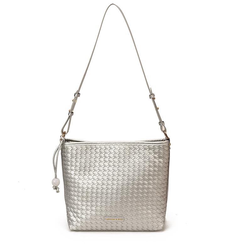 Premium Sense of Foreign Style Tote Bag Women's 2025 New Trendy Fashion Messenger Bag Diamond Woven Pattern Commuter Shoulder Bag