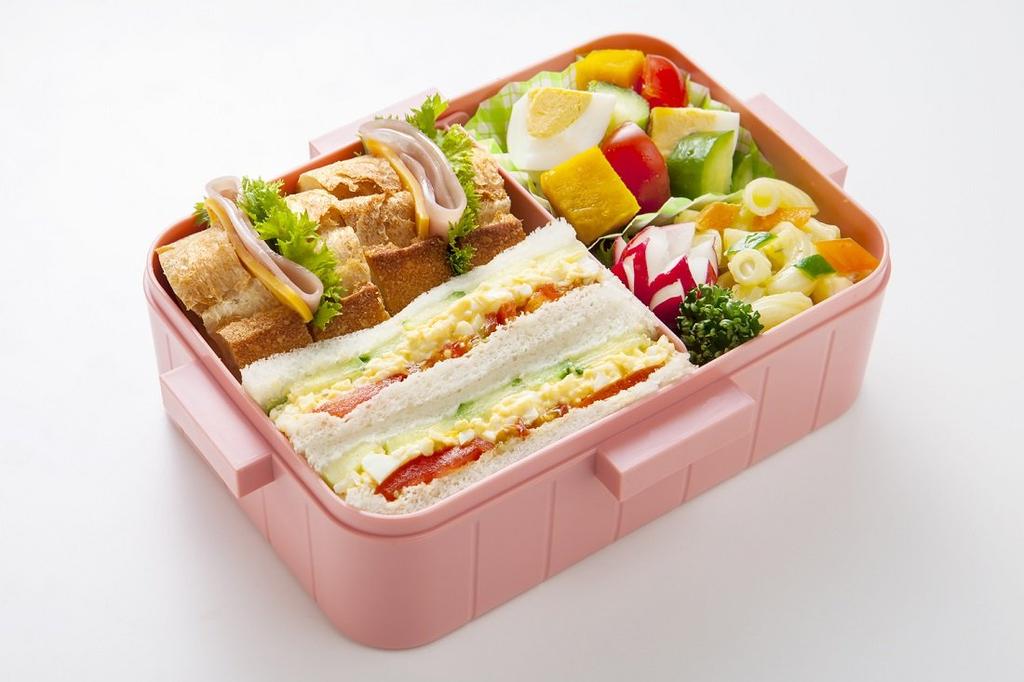 Skater Brotdose mit Verschluss 1 Etage 650 ml Antibakterielle Behandlung Hergestellt in Japan Neugieriger George ZOO YZFL7AG 4-Punkt