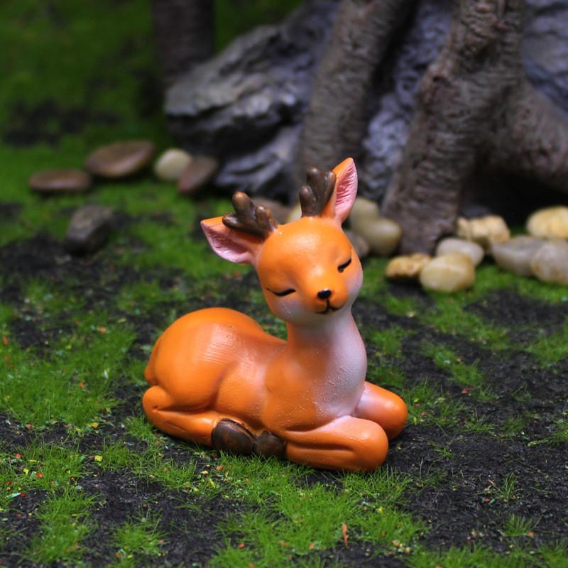 Cute Deer Resin Miniatures For Event Animal Decoration And Friendship Gifts