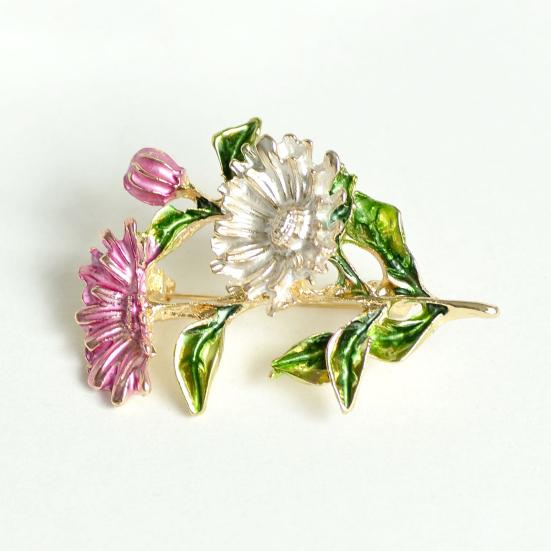 Brosche Pin Emaille-Farbe Drei Chrysanthemen Design Zinklegierung Pin Mäntel Anzüge Pullover Kleider Abzeichen Partyzubehör