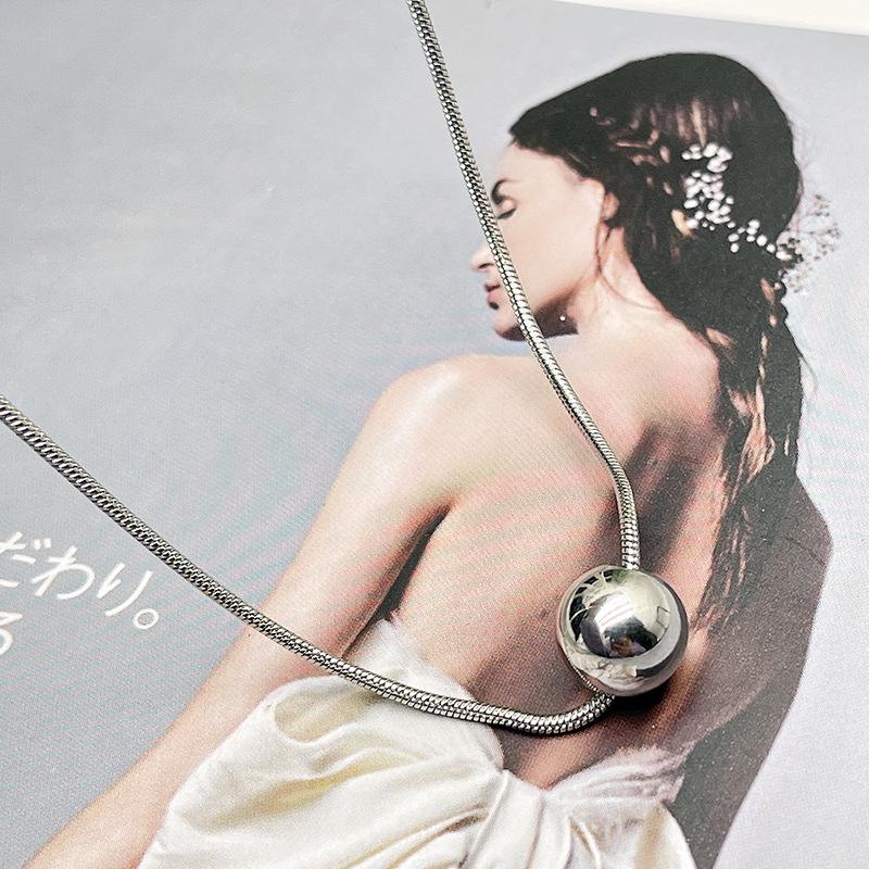 Elegant Titanium Steel Clavicle Chain Necklace with Round Ball Pendant - Fashionable Choker for Versatile Style