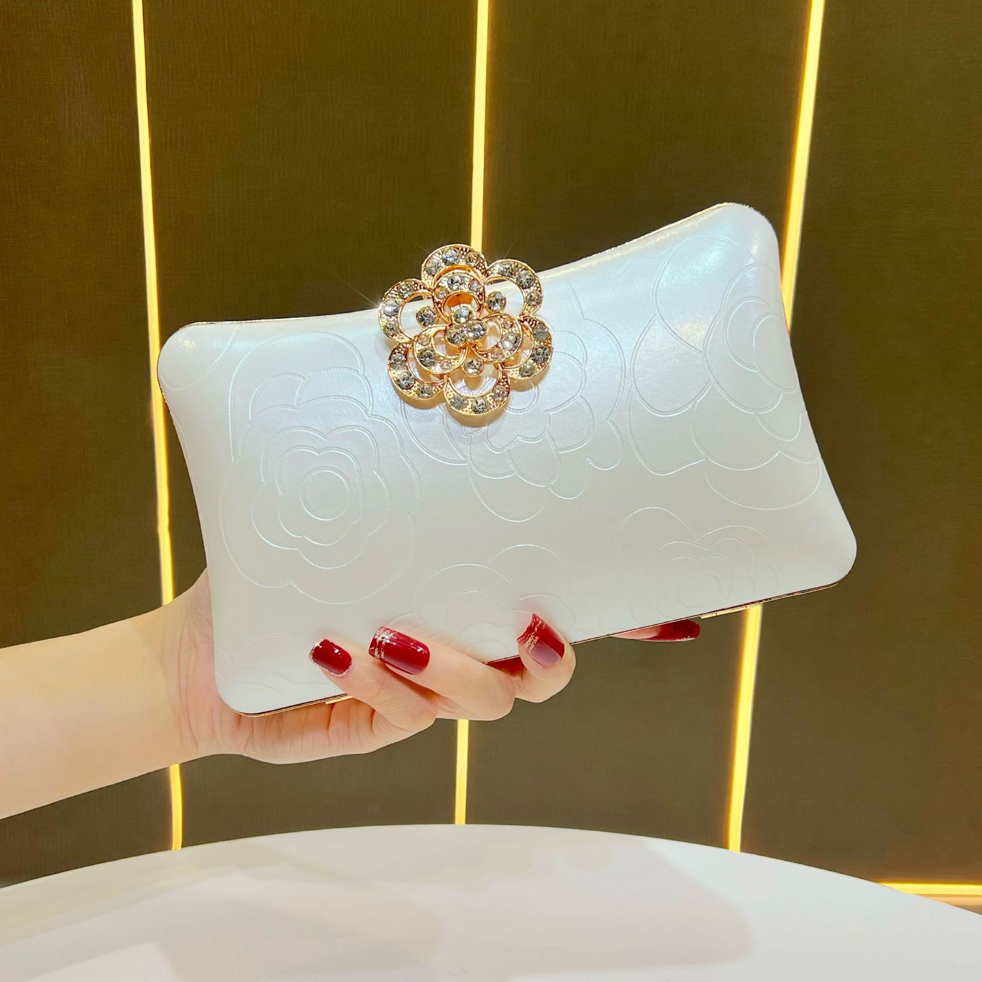 

New Women s Printing Handbags Fashion Luxury Evening Clutch Bag Elegant Cocktail Party Purse Clutch Diamond Studded Banquet Bags белый