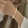 Bracelet Perle Irregulière Forme Spéciale Française Bracelet Femmes Niche Luxe Léger Exquis Doré Demi-Bracelet Bracelet Accessoires