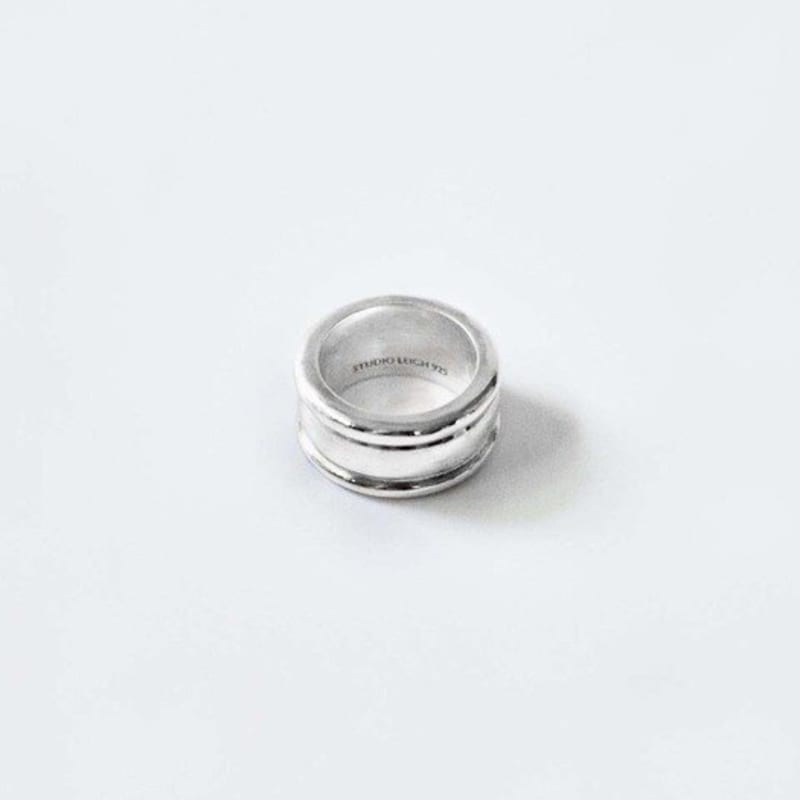 STUDIO LEIGH BOLD TIRE RING