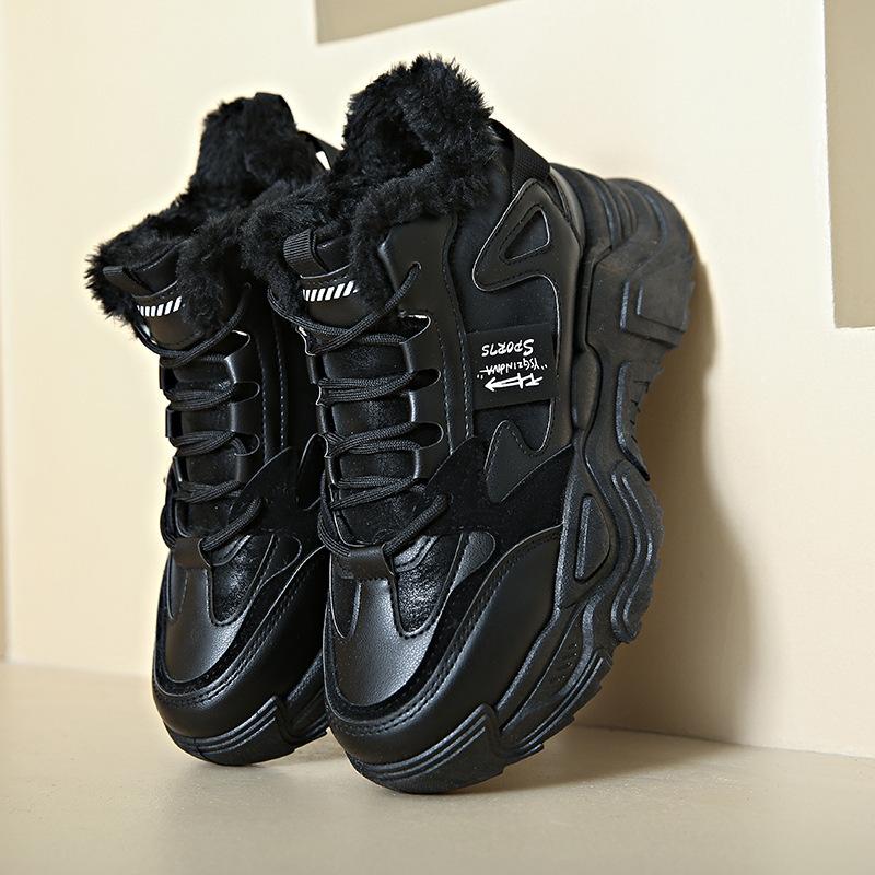 The New Price Is Excellent, the Cotton Shoes Are Thickened In the Winter of 2025, and the Northeast Women's Short Boots Are High-top Large Sports and