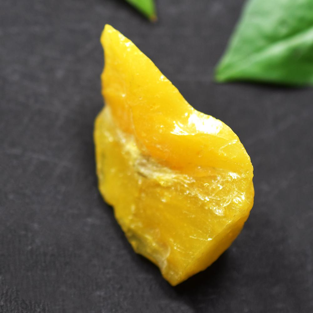 144,48 Karat Erdbestimmter Natürlicher Gelber Saphir Roh Unbearbeiteter Edelstein ZERTIFIZIERT