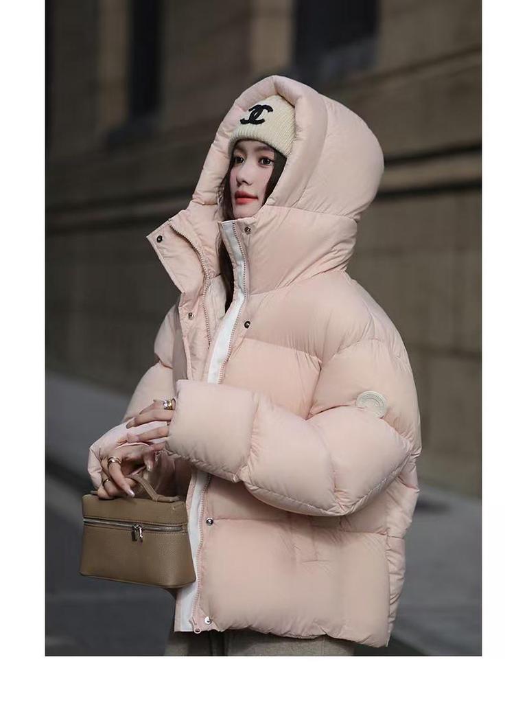 Dámská péřová bunda 2025 - Série Sněžná hora, 90% bílé kachní peří, s kapucí, zateplená, módní chlebíčkový styl