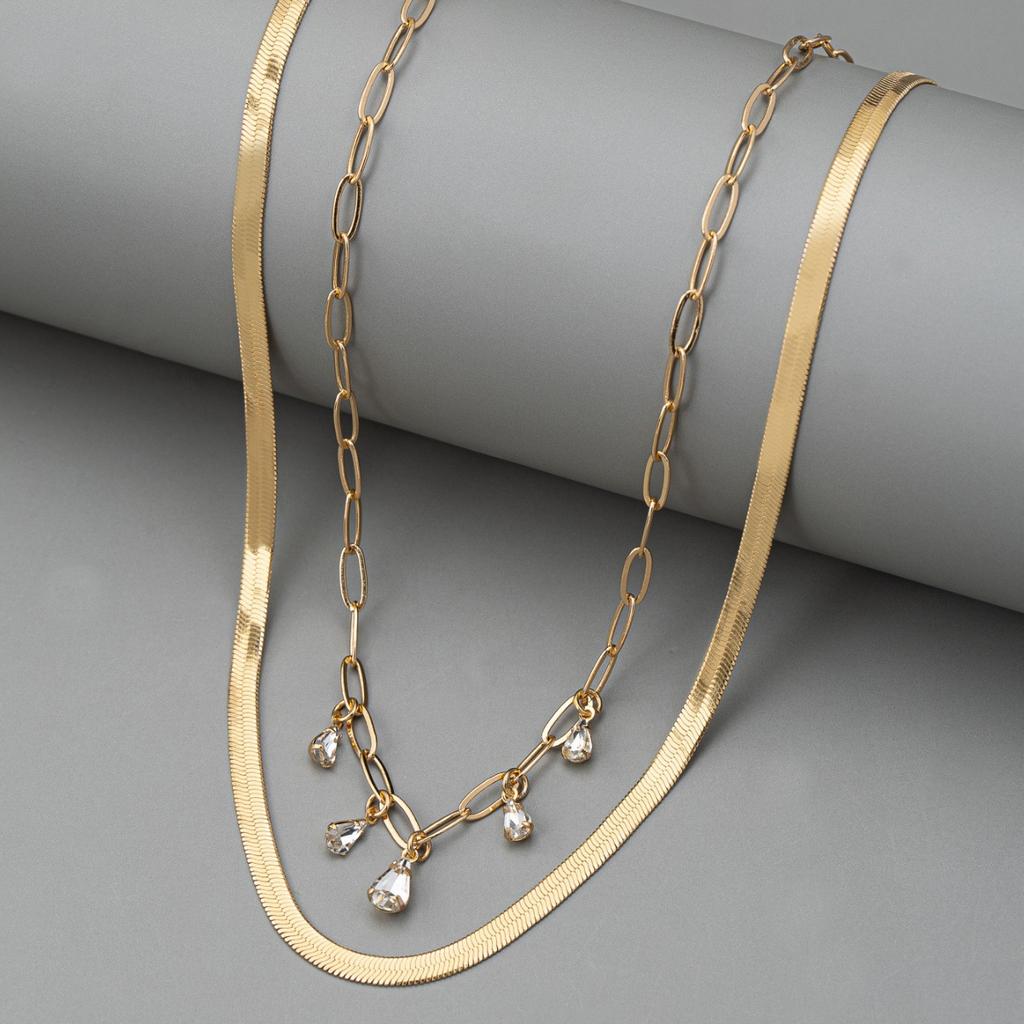 Fashionable and Trendy Necklace with Multiple Layers of Snake Bone Chains, Versatile and High-end, Diamond Studded Necklace for Women