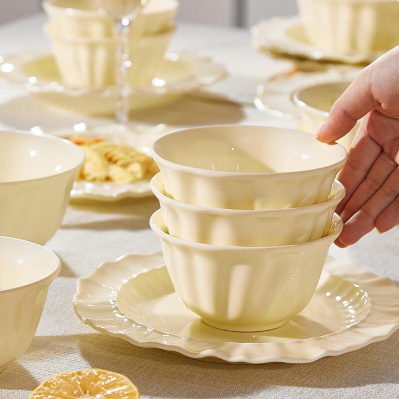 ZISIZ Keramik-Servierschalen im Cremestil