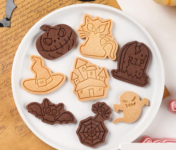 Halloween Cookie Cutters with Stamp 8 Pcs