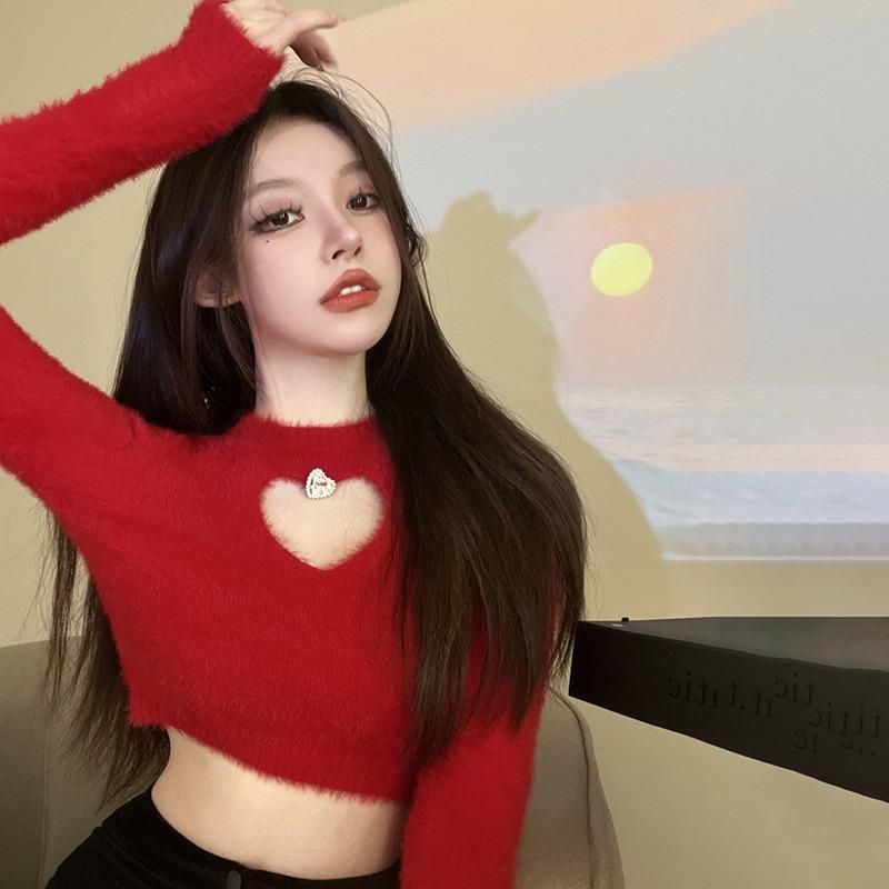 Women's Knitted Plush Long Sleeve Round Neck T-Shirt  Heart-Shaped Hollow Out Solid Color Versatile Cropped Top