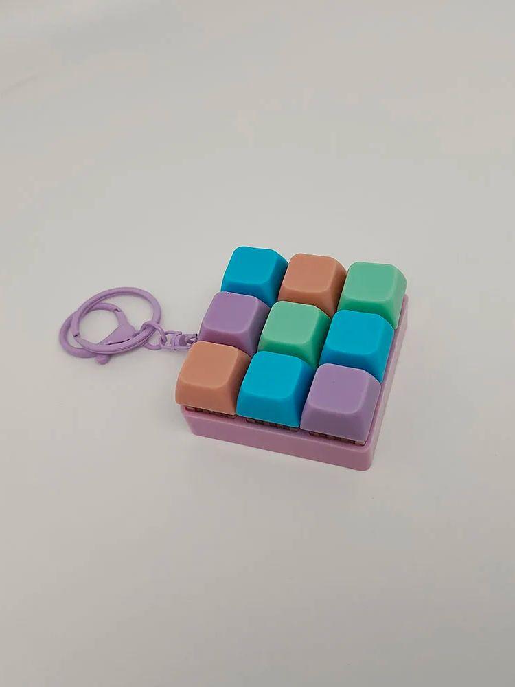 Stress-Relief Keyboard Keychain - Fidget Toy with Sound Effects, Perfect for Party Favors & Gifts, Purple