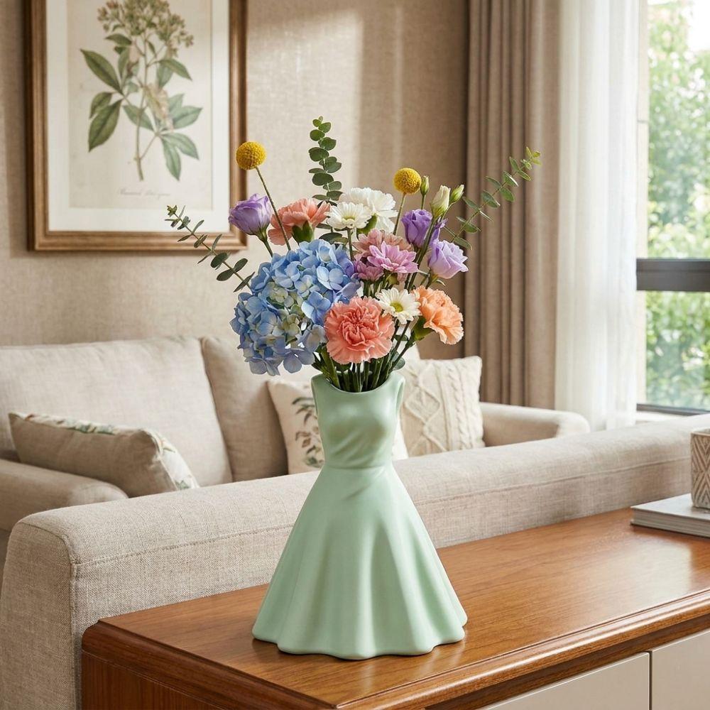 Decorative Vase 3D Printed Princess Dress shape Vase Plastic Romantic Desktop Ornament Creative Pen Holder Desktop