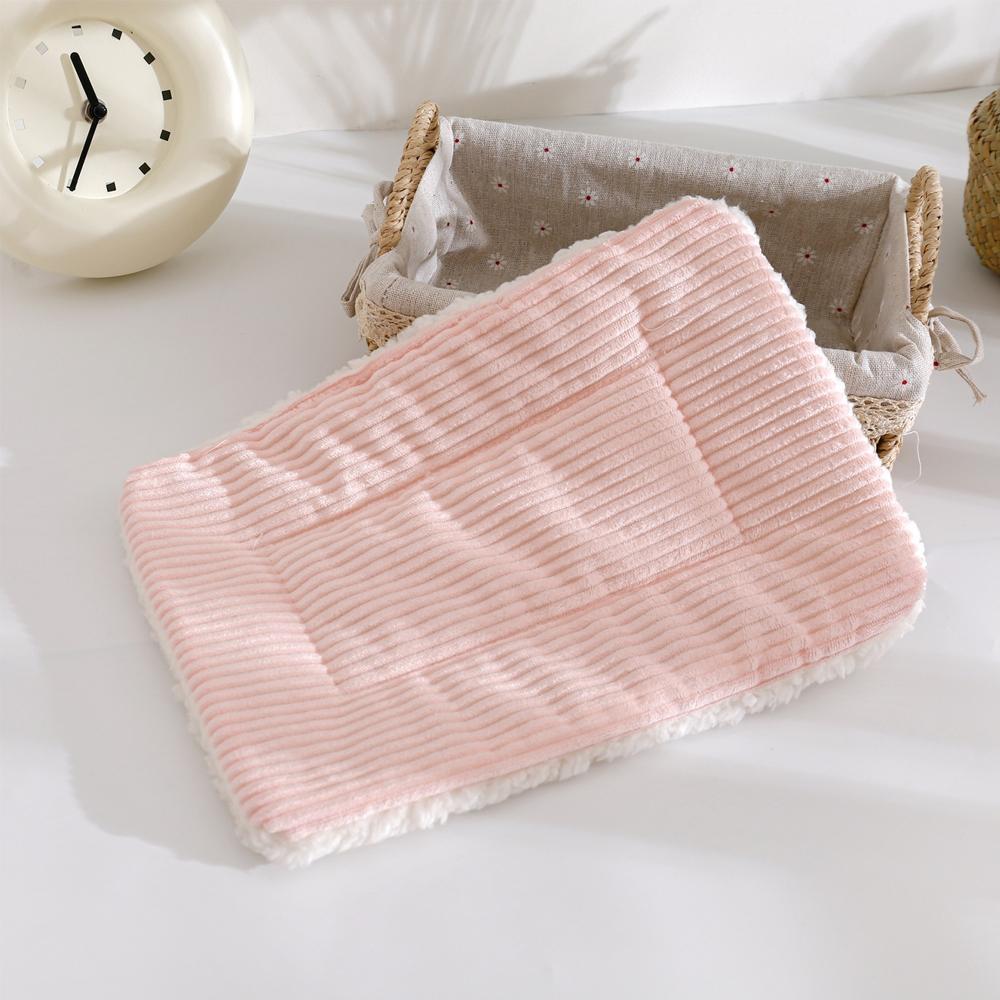 

Autumn Winter Warm Solid Fleece Bed Soft Lint Sleep Mat Nest Plush Mat Bed for Small Animal Hedgehog Hamster Rabbit Bird Mats S 21x16cm розовый