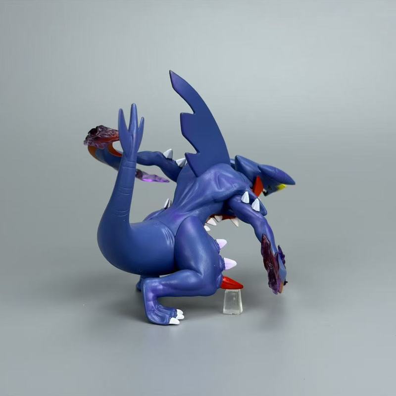 Bkm Pokemon Garchomp Gk Actionfigur 11cm Anime Sammlerstück Schreibtischdekoration Tischdekoration Entworfen Für Anime-Fans Geburtstagsgeschenk