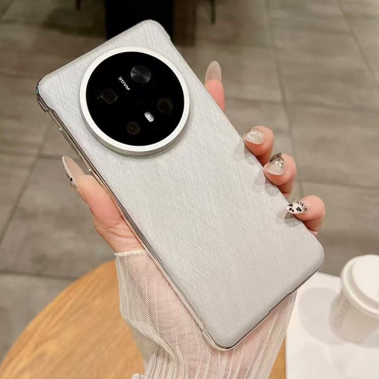 

Подходит для оригинального чехла для телефона из кожи и текстиля Huawei Mate70pro, чехол для защиты объектива MATE70 с золотой нитью и серебряной парчой Mate70pro+