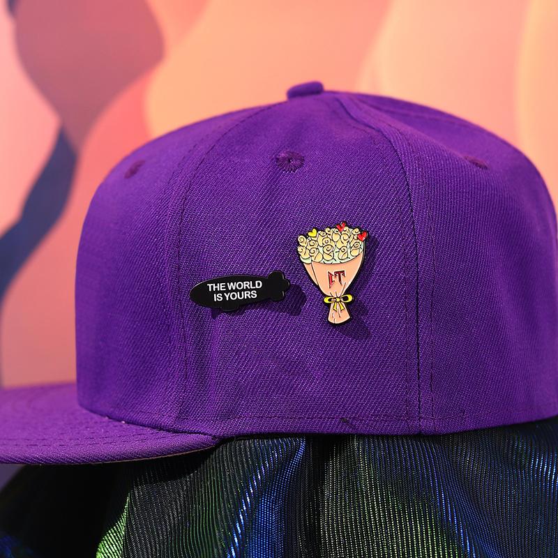 Die Welt Gehört Dir Luftschiff Retro Mexikanische Metall Hutnadel Emaille Pin Benutzerdefinierte Rosenstrauß Abzeichen Pin Golfkappe Baseballkappe Clip Geschenk
